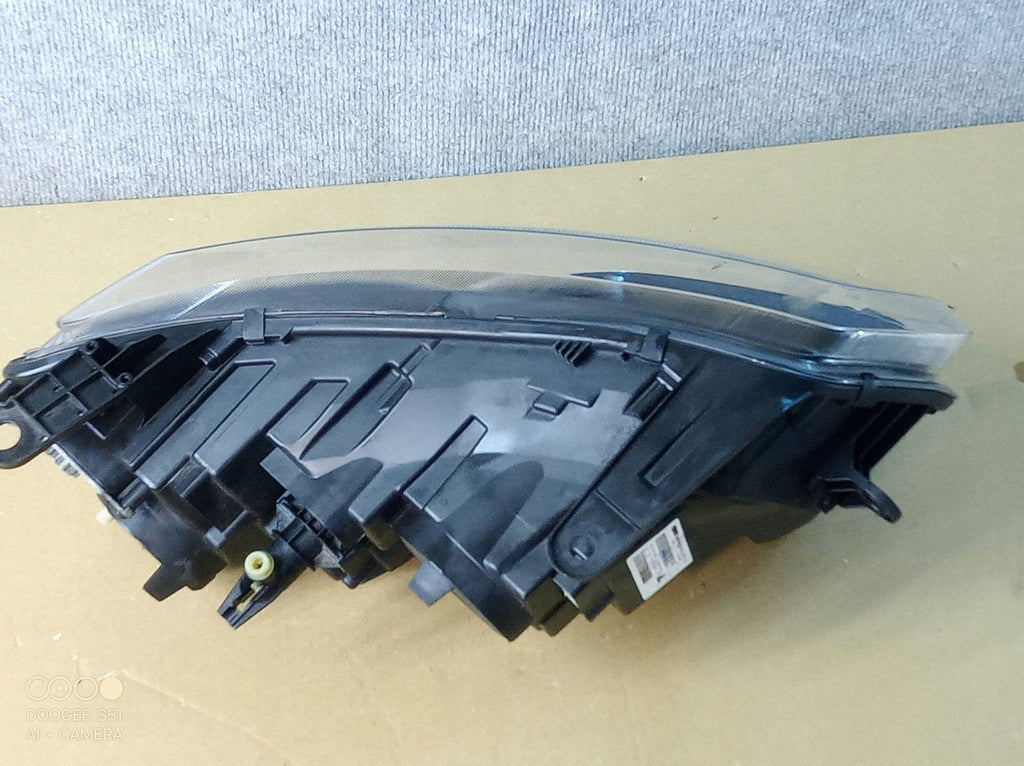 Frontscheinwerfer Dacia Duster 260609367R LED Ein Stück (Rechts oder Links)