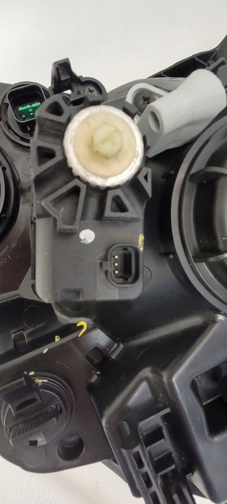 Frontscheinwerfer Hyundai H-1 92102-4H020 Rechts Scheinwerfer Headlight