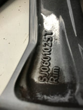 Laden Sie das Bild in den Galerie-Viewer, 1x Alufelge 17 Zoll 7.0&quot; 5x100 Glanz Schwarz 5J0601025T Skoda Fabia Ii Rim Wheel