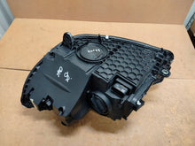 Laden Sie das Bild in den Galerie-Viewer, Frontscheinwerfer Mercedes-Benz W206 A2069067203 Full LED Rechts Headlight SCH4612330401na