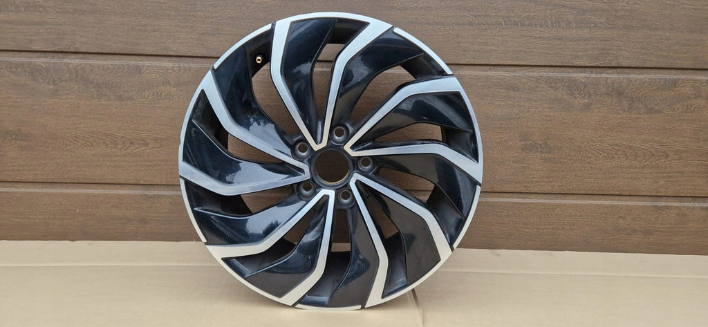 1x Alufelge 17 Zoll 7.5" 5x112 5H0601025R VW Golf Viii Rim Wheel FEL4844444140wv