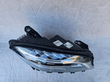 Laden Sie das Bild in den Galerie-Viewer, Frontscheinwerfer Mercedes-Benz Gla A1569061800 Rechts Scheinwerfer Headlight SCH4199879194rg