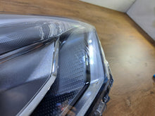 Laden Sie das Bild in den Galerie-Viewer, Frontscheinwerfer Toyota Chr 81110-F4170-00 Rechts Scheinwerfer Headlight SCH5313651238lj