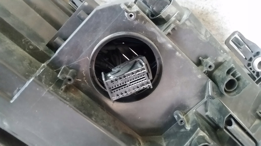 Frontscheinwerfer VW Touran 5TB941081A 5TB941082A LED Links Headlight