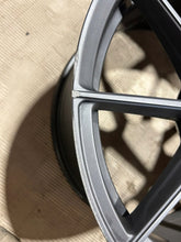 Laden Sie das Bild in den Galerie-Viewer, 1x Alufelge 19 Zoll 9.5&quot; 5x120 40ET SL021995F25I4072 Rim Wheel