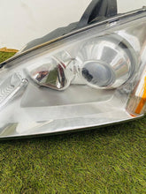 Laden Sie das Bild in den Galerie-Viewer, Frontscheinwerfer Ford Focus 4M5113101FD Xenon Links Scheinwerfer Headlight