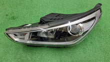 Laden Sie das Bild in den Galerie-Viewer, Frontscheinwerfer Hyundai I30 III 92101G4020 LED Links Scheinwerfer Headlight