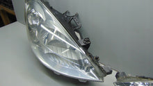 Laden Sie das Bild in den Galerie-Viewer, Frontscheinwerfer Citroën Berlingo 89318001 89317991 Ein Satz Headlight SCH8307799353cl