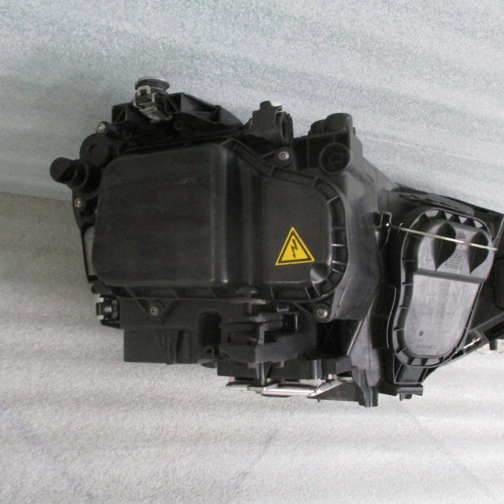 Frontscheinwerfer VW Golf Sportsvan 517941031B Xenon Links Headlight SCH3613329706ww