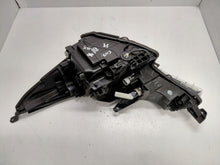 Laden Sie das Bild in den Galerie-Viewer, Frontscheinwerfer Toyota Avensis Rechts Scheinwerfer Headlight SCH8399043867xr