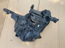 Laden Sie das Bild in den Galerie-Viewer, Frontscheinwerfer Citroën C4 III 9830649480 Full LED Links Headlight