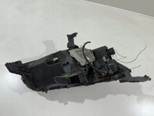 Laden Sie das Bild in den Galerie-Viewer, Frontscheinwerfer Peugeot 2008 II 9823194180 LED Ein Stück (Rechts oder Links)