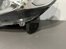 Laden Sie das Bild in den Galerie-Viewer, Frontscheinwerfer Honda Jazz IV FALSE Scheinwerfer Headlight SCH2579166281wc
