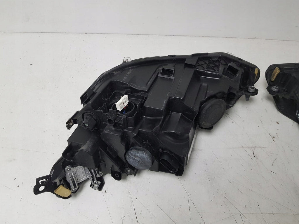 Frontscheinwerfer VW Golf VIII 5H1941005 5H1941006 LED Ein Satz Headlight SCH3270095106ei