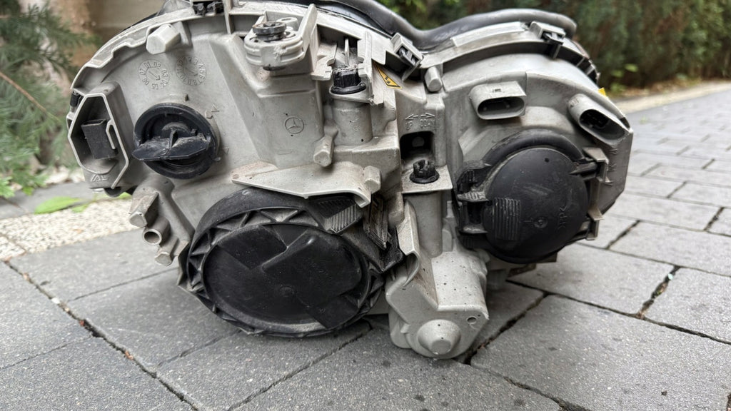 Frontscheinwerfer Mercedes-Benz W203 A2038203761 Xenon Links Headlight SCH3256677678ue