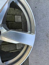 1x Alufelge 19 Zoll 8.0