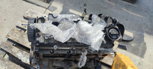 Laden Sie das Bild in den Galerie-Viewer, Motor Audi A4 B9 DETA 2.0 TDI 190PS 140kW Diesel Engine Unkomplett