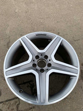 Load image into Gallery viewer, 1x Alufelge 19 Zoll 8.0" 5x112 A1564010600 Mercedes-Benz Gla Amg Rim Wheel FEL3926510857xv