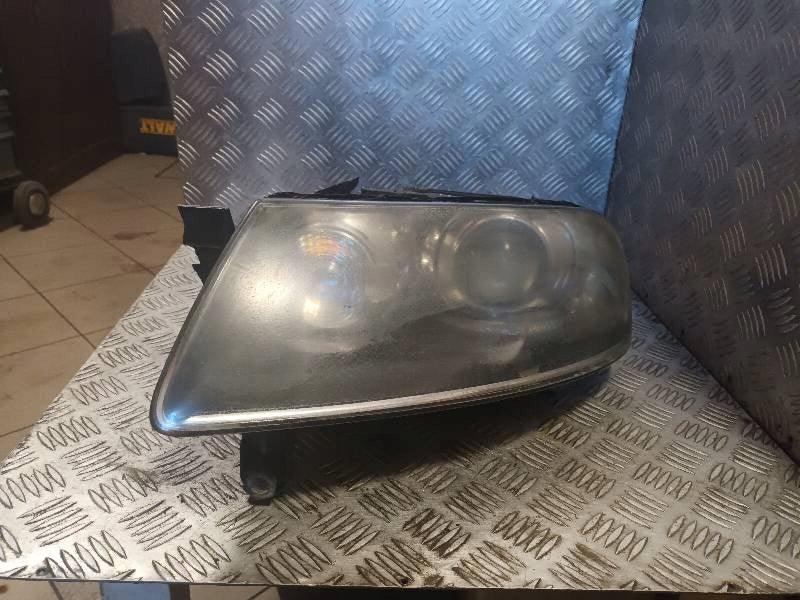 Frontscheinwerfer VW Touareg Xenon Ein Stück (Rechts oder Links) Headlight