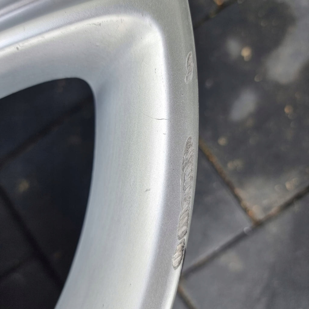 1x Alufelge 17 Zoll 7.5" 5x120 37ET Glanz Schwarz 6796242 BMW 1 Rim Wheel FEL2016816514rw