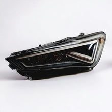 Laden Sie das Bild in den Galerie-Viewer, Frontscheinwerfer Seat Tarraco 5FJ941007C LED Links Scheinwerfer Headlight