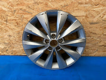 Load image into Gallery viewer, 1x Alufelge 16 Zoll 6.0" 5x100 38ET Glanz Silber 658601025B Skoda Scala Kamiq FEL1093938560rv