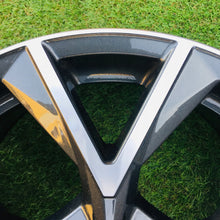 Load image into Gallery viewer, 1x Alufelge 17 Zoll 7.0" 5x100 43ET Glanz Graphit 82A601025AA Audi A1 Mg FEL3186181632ra