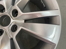 Laden Sie das Bild in den Galerie-Viewer, 1x Alufelge 18 Zoll 7.0" 5x112 43ET 565601025C Skoda Kodiaq Rim Wheel FEL5396096782op