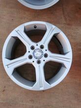 Laden Sie das Bild in den Galerie-Viewer, 4x Alufelge 17 Zoll 8.0" 5x112 A2044010104 Mercedes-Benz Rim Wheel FEL4361721776ol