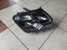 Load image into Gallery viewer, Frontscheinwerfer Dacia Duster 260100156R Rechts Scheinwerfer Headlight SCH7106213297ex