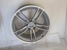 Load image into Gallery viewer, 1x Alufelge 19 Zoll 9.0" 5x120 29ET Glanz Silber 2284908 BMW Rim Wheel FEL2410841581qr