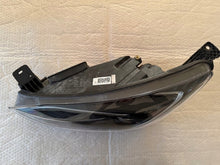 Laden Sie das Bild in den Galerie-Viewer, Frontscheinwerfer Ford Focus JX7B-13E017-CE Full LED Links Headlight SCH4966587750ap