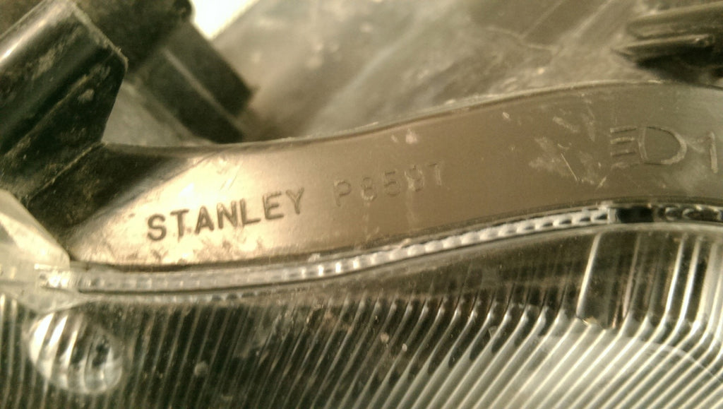 Frontscheinwerfer Mitsubishi Lancer Links Scheinwerfer Headlight