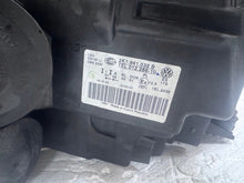 Laden Sie das Bild in den Galerie-Viewer, Frontscheinwerfer VW Caddy 2K1941032B Rechts Scheinwerfer Headlight SCH8204435839gu