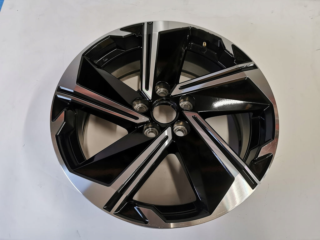 1x Alufelge 18 Zoll 7.0" 5x114.3 38ET Mitsubishi Eclipse Cross Rim Wheel