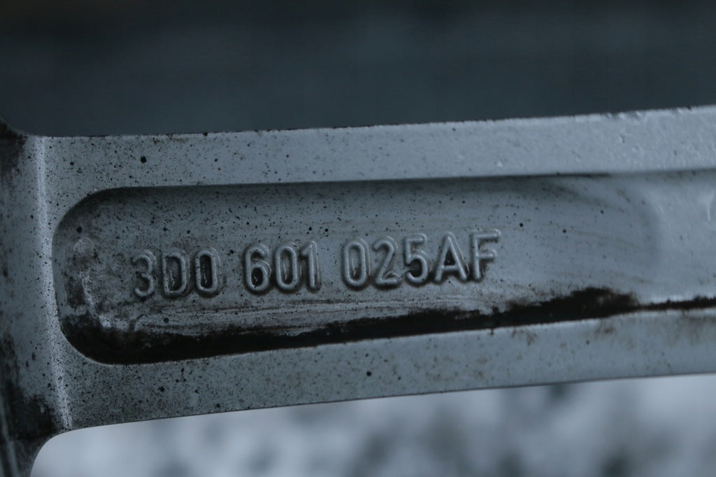 1x Alufelge 18 Zoll 8.5" 5x112 3D0601025 VW Rim Wheel FEL4574647804ak