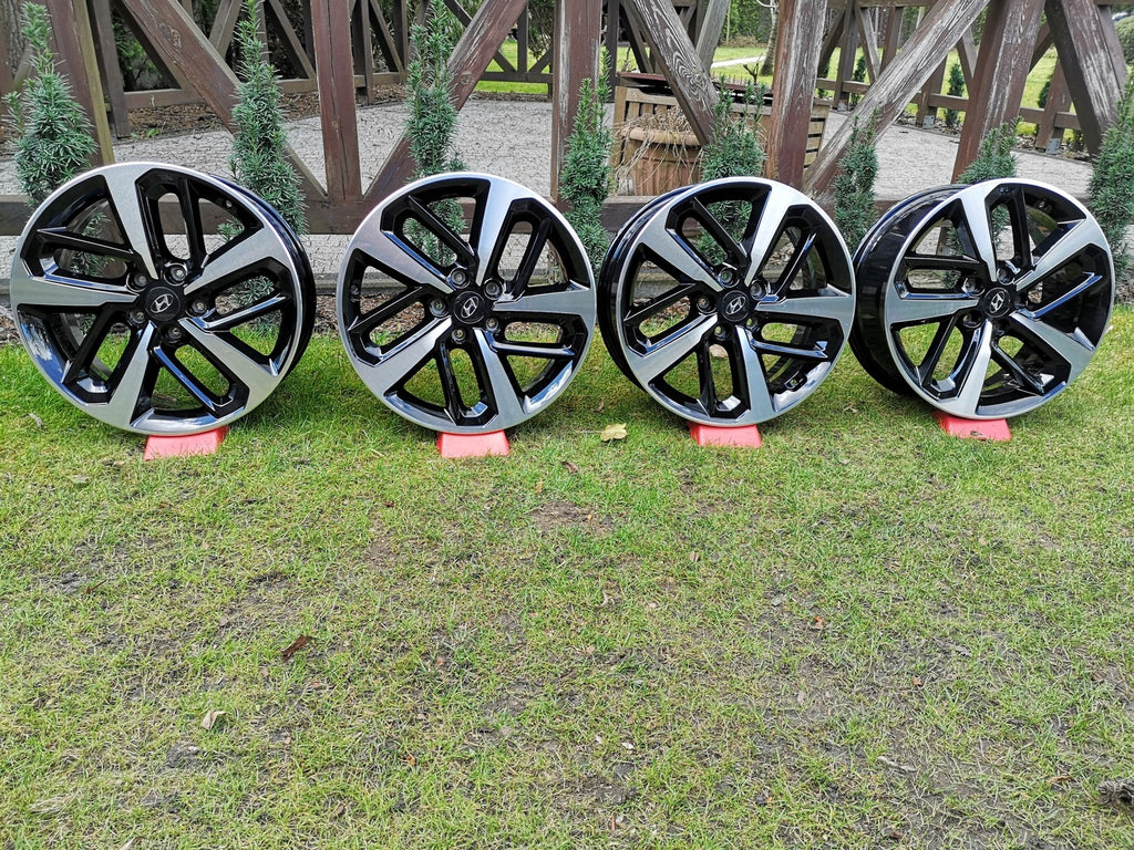 4x Alufelge 18 Zoll 7.5" 5x114.3 52ET Glanz Schwarz 52910-J9300 Hyundai Kona