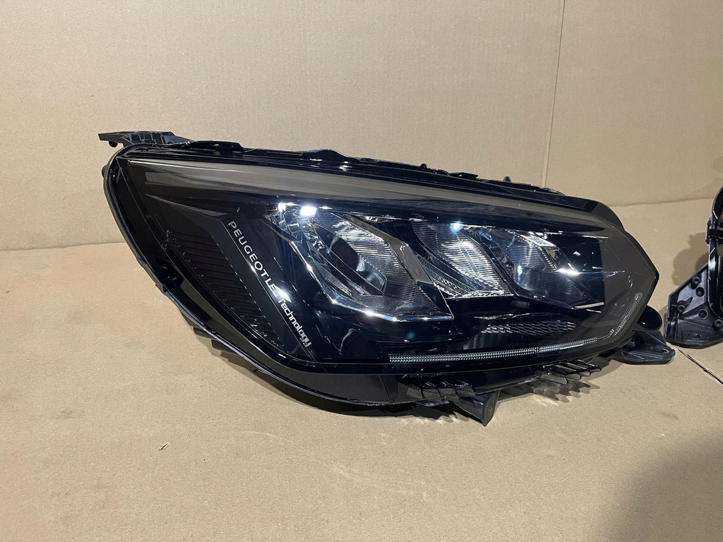 Frontscheinwerfer Peugeot 2008 208 II LED Ein Stück (Rechts oder Links)