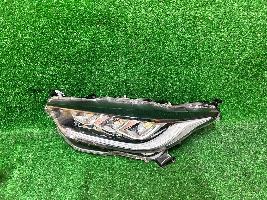 Frontscheinwerfer Toyota Yaris Full LED Links Scheinwerfer Headlight