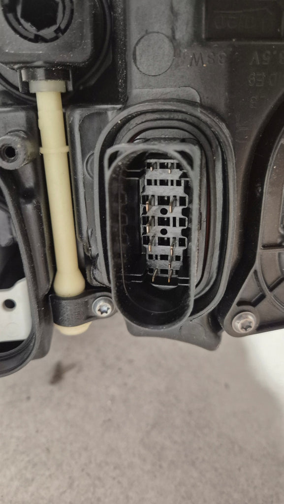 Frontscheinwerfer Audi A3 8V0941774K LED Rechts Scheinwerfer Headlight SCH9068943520je