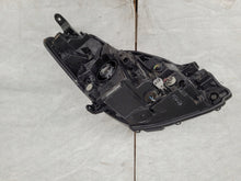 Load image into Gallery viewer, Frontscheinwerfer Toyota Yaris Links Scheinwerfer Headlight SCH7992603403au