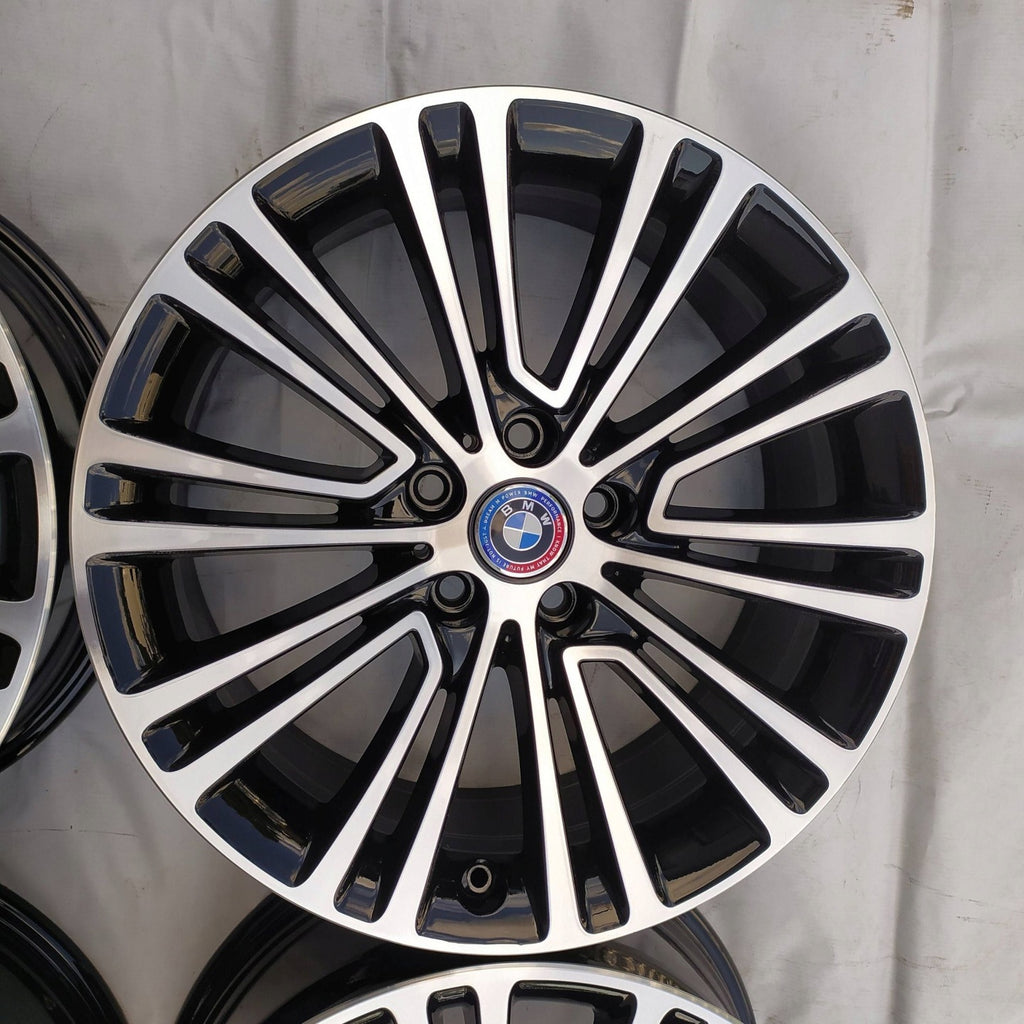 4x Alufelge 18 Zoll 8.0" 5x112 30ET Glanz Schwarz 6863420 BMW 5 G31 G30 Mg FEL9768946013vw