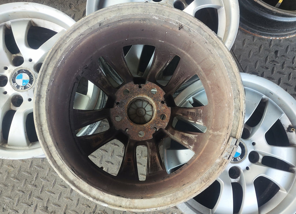 1x Alufelge 16 Zoll 7.0" 5x120 34ET Glanz Silber 6765762 BMW E90 Rim Wheel FEL2262076333gf