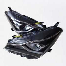 Frontscheinwerfer Toyota Yaris LED Ein Stück (Rechts oder Links) Headlight