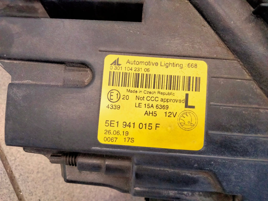 Frontscheinwerfer Skoda Octavia III 5E1941015F Full LED Links Headlight SCH5877212556bg