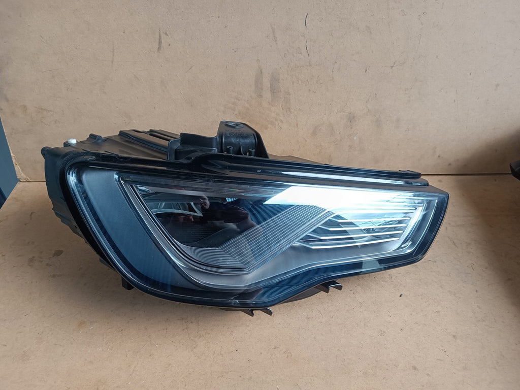 Frontscheinwerfer Audi A3 8V0941033 8V0941034 Full LED Rechts oder Links