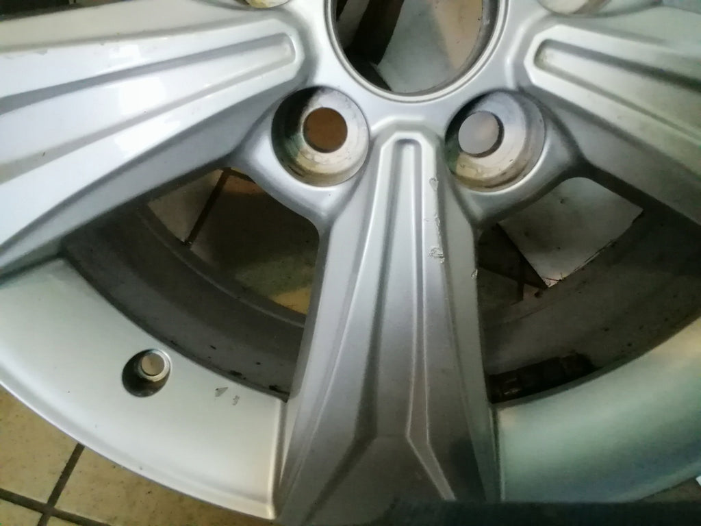 1x Alufelge 17 Zoll 6.5" 5x114.3 45ET Glanz Silber PW457-10001 Toyota X FEL6783025047rc