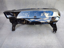 Laden Sie das Bild in den Galerie-Viewer, Frontscheinwerfer Renault Captur II 260604753R LED Links Scheinwerfer Headlight SCH8262658453at