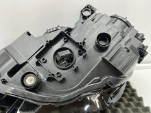 Load image into Gallery viewer, Frontscheinwerfer Audi A3 8V0941006E Xenon Ein Stück (Rechts oder Links) SCH2506365013gd