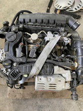 Laden Sie das Bild in den Galerie-Viewer, Motor Peugeot HN07 1.2 2008 Benzin Engine Komplett